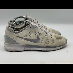Nike Free 5.0 TR Fit Size 7W 704674-100